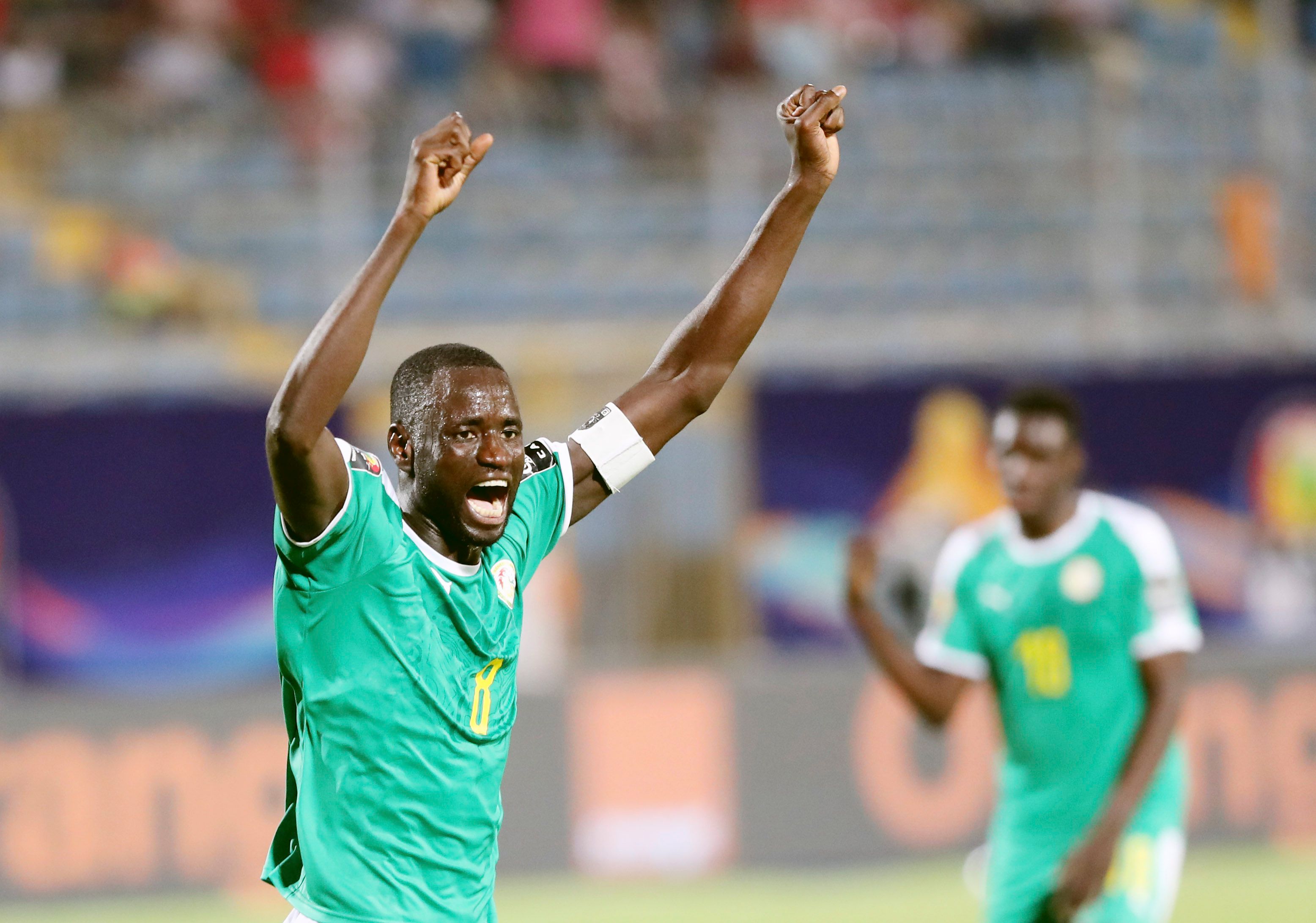 蓉城海港平局申花1球小负，中超三队本轮亚冠2平1负&持续垫底（亚冠本轮中超三队2平1负：蓉城、海港战平，申花一球憾负，仍居小组末位）