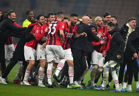 斯洛特：对阵皇马这种球队要持续压迫，绝不能在防线后留空间（斯洛特：对皇马要全程施压，防线身后不能给空间）