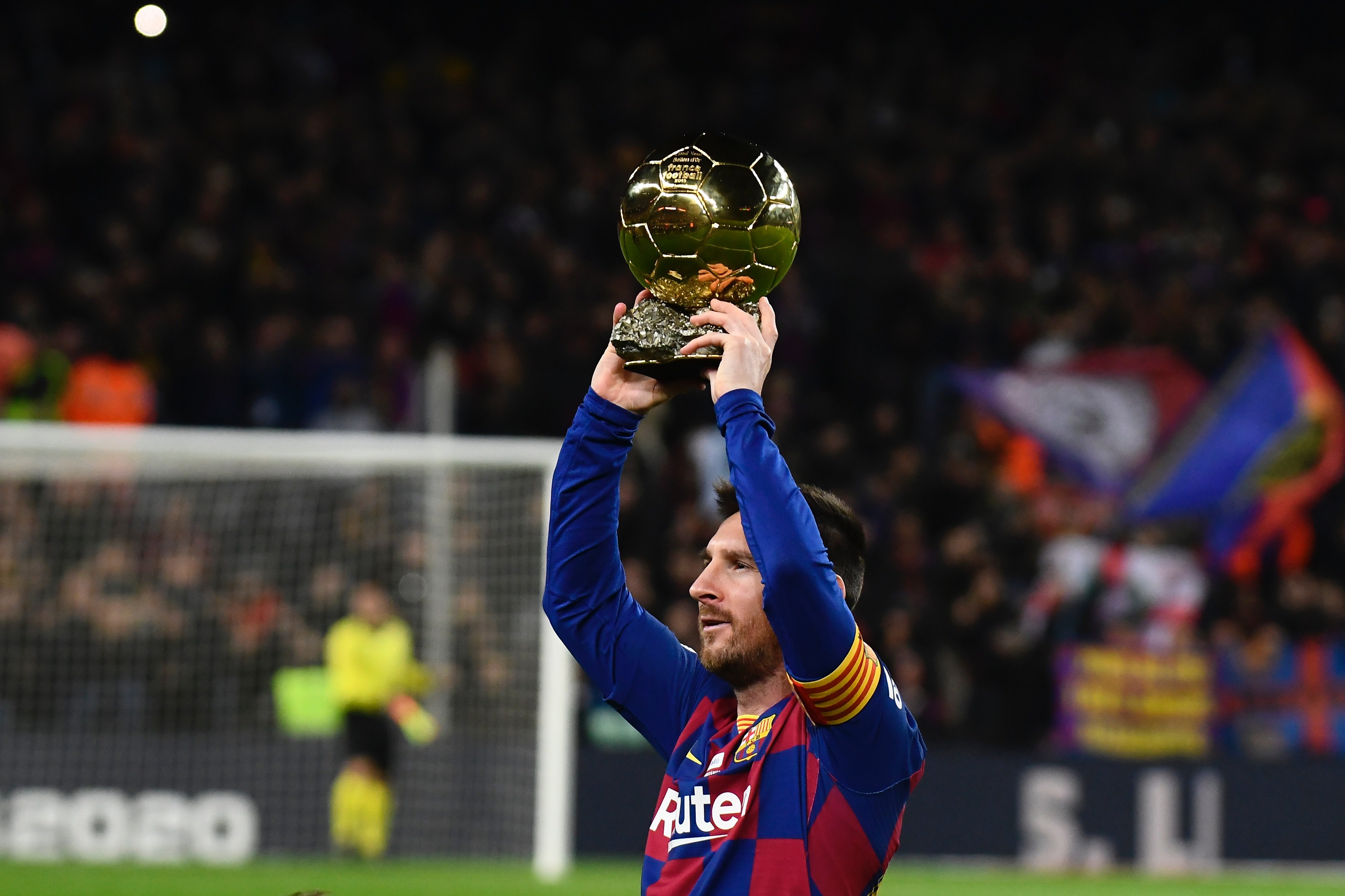 萨莫拉诺：巴萨必须引导好亚马尔，从没听过梅西说皇马偷窃（萨莫拉诺：巴萨需正确引导亚马尔；我从未听梅西称皇马偷窃）