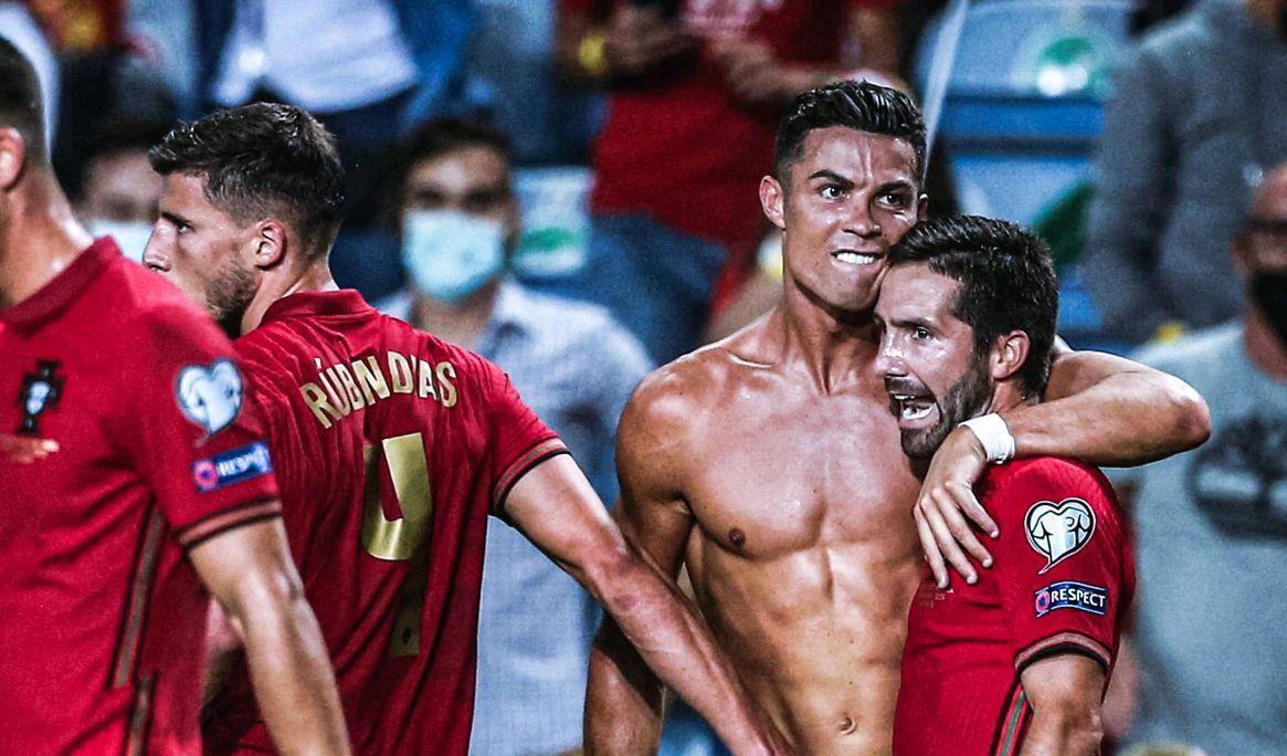 内马尔近3场4球1助攻帮助桑托斯成功保级，并拿到南球杯资格（内马尔近3战4球1助，助桑托斯完成保级并锁定南球杯席位）