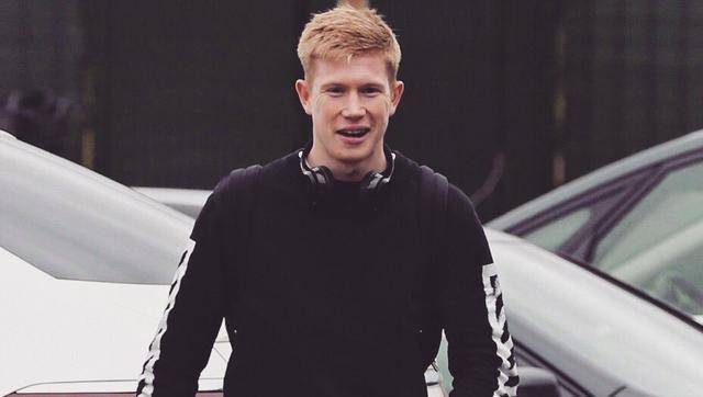 乒乓球混合团体世界杯：中国队六连胜领跑积分榜（乒乓球混合团体世界杯：中国队豪取六连胜登顶积分榜）